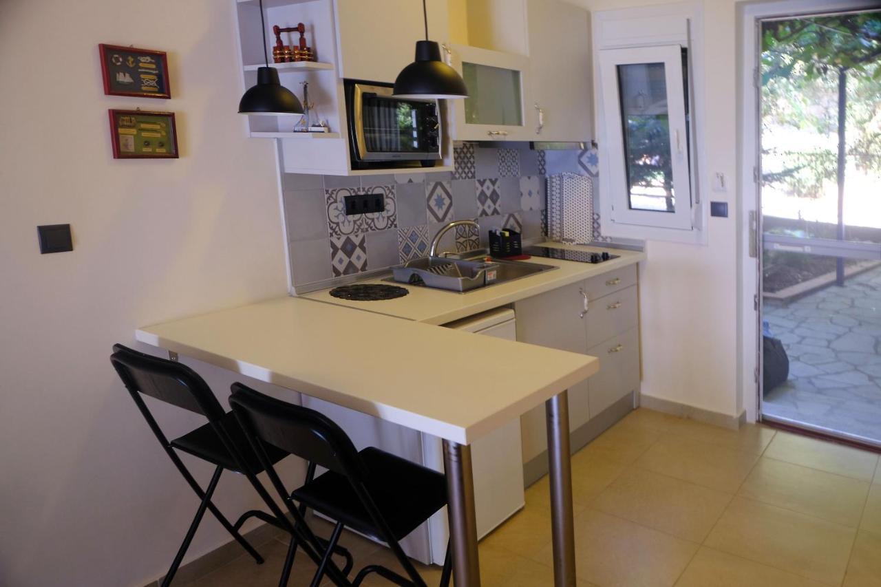 Mathesi Apartment Balcony Elia Nikitis Extérieur photo